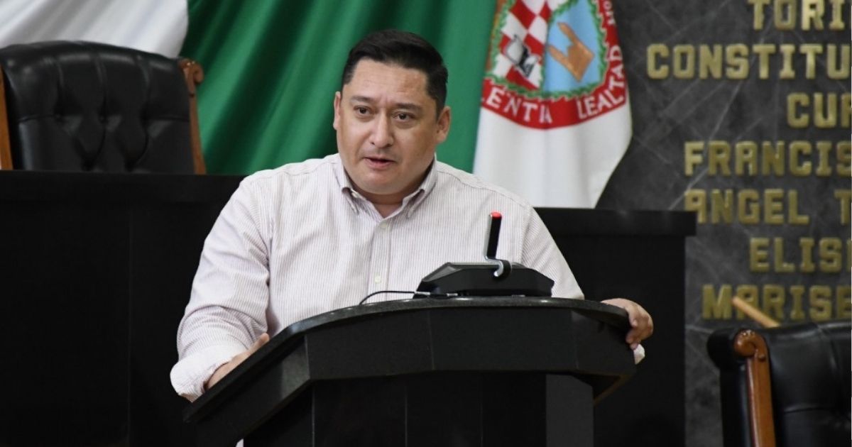 Mantiene PAN a Alfredo Chávez como coordinador de sus diputados
