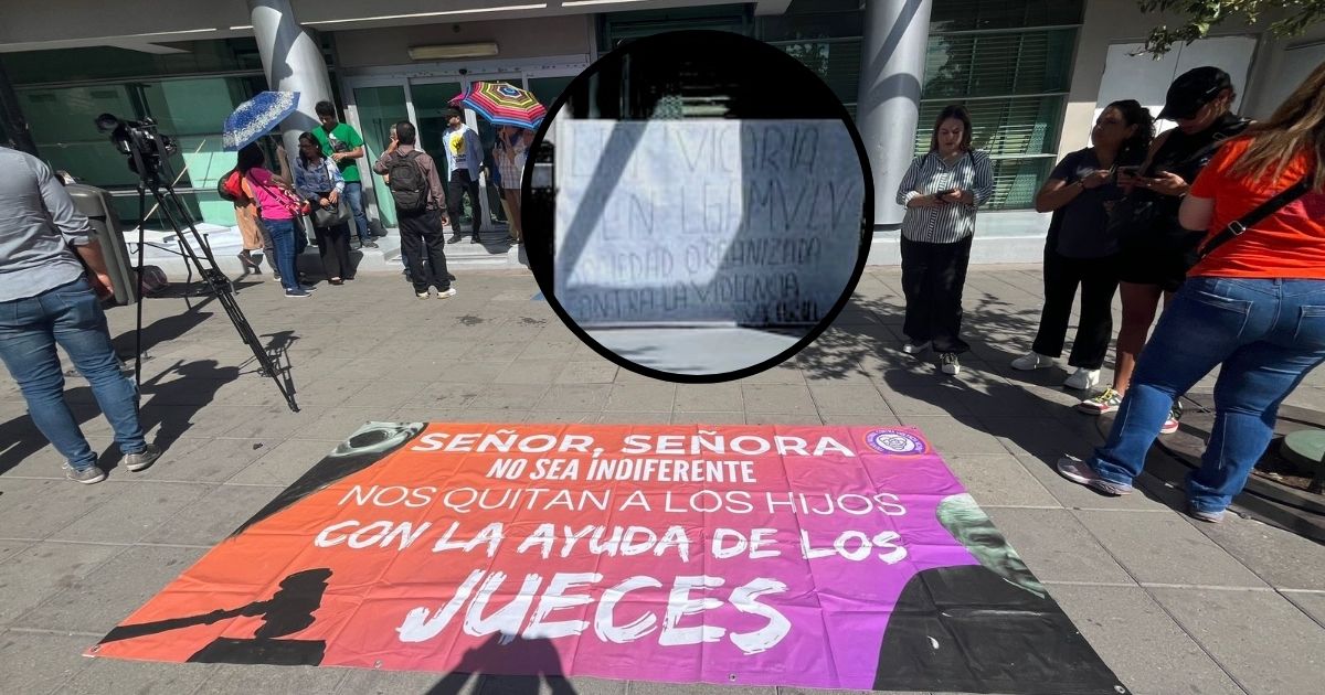 Se confrontan grupos pro y contra violencia vicaria afuera del Congreso