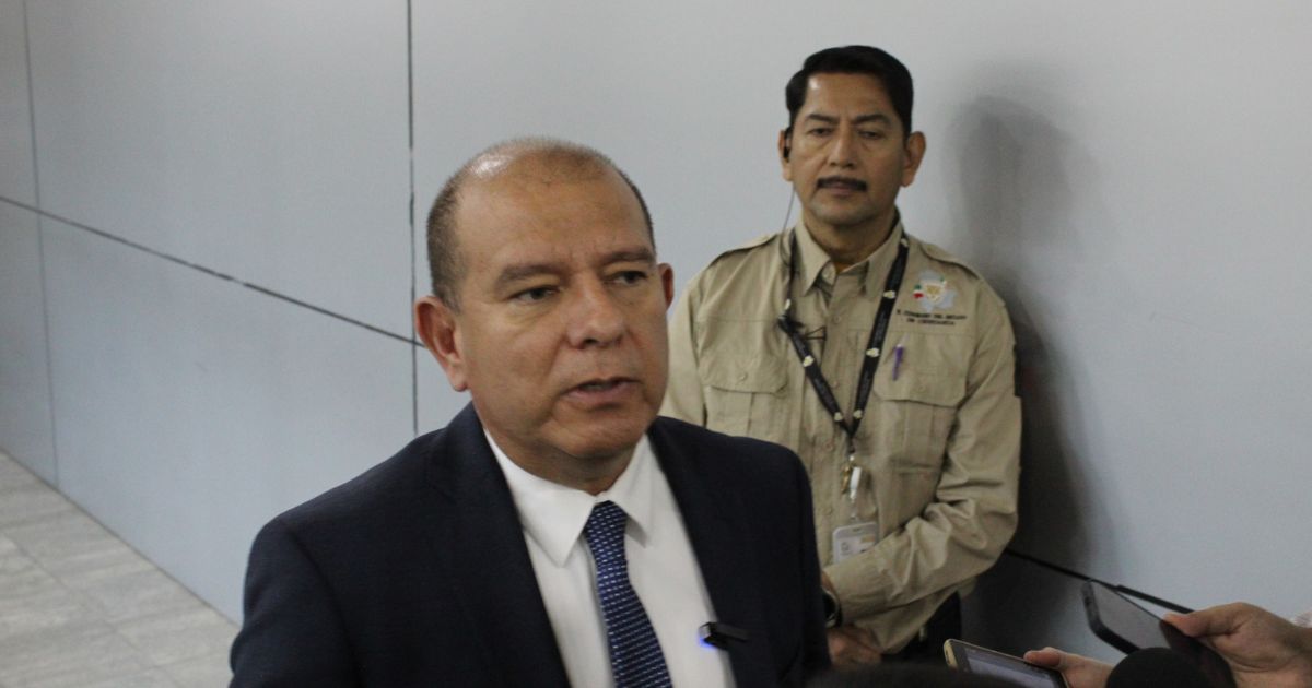 Respeto a libre manifestación ¿pero cobran su sueldo?: Cuauhtémoc Estrada