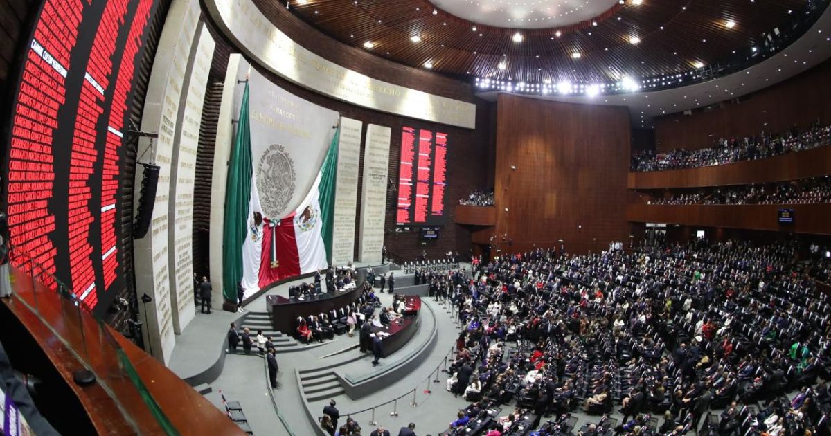 Da lectura Congreso General al Bando Solemne que declara a Sheinbaum primera presidenta