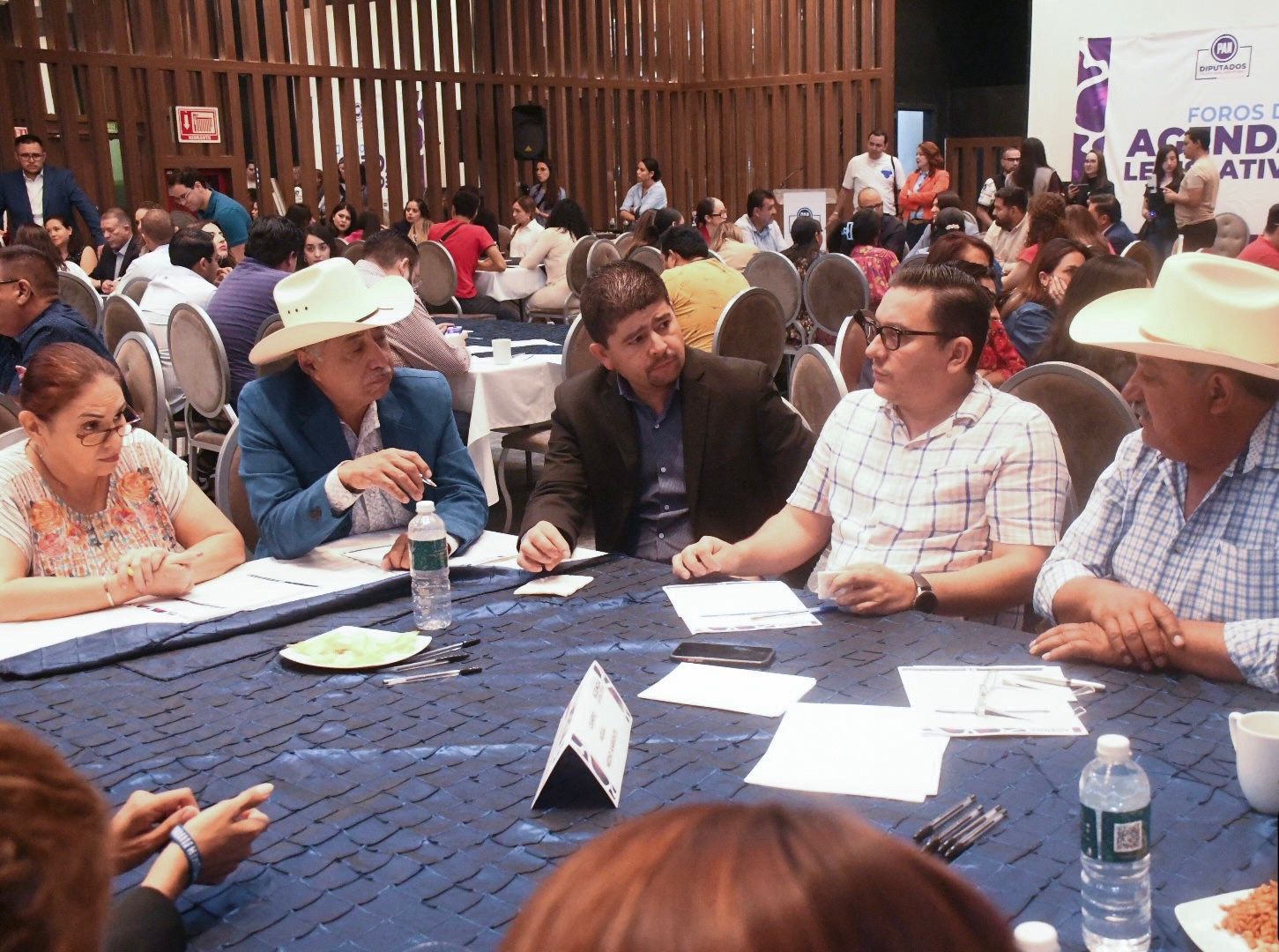 Van dputados del PAN a foro ciudadano en Cuauhtémoc