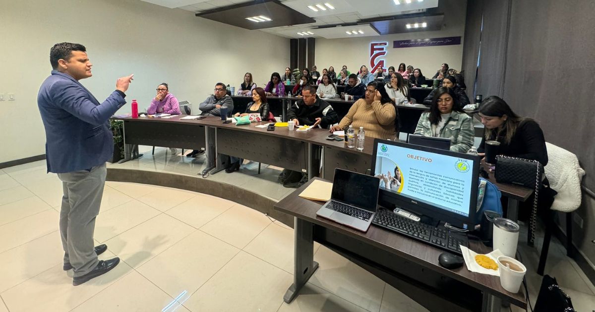 Se profesionalizan 50 maestros chihuahuenses de Educación Básica en Lengua de Señas Mexicana