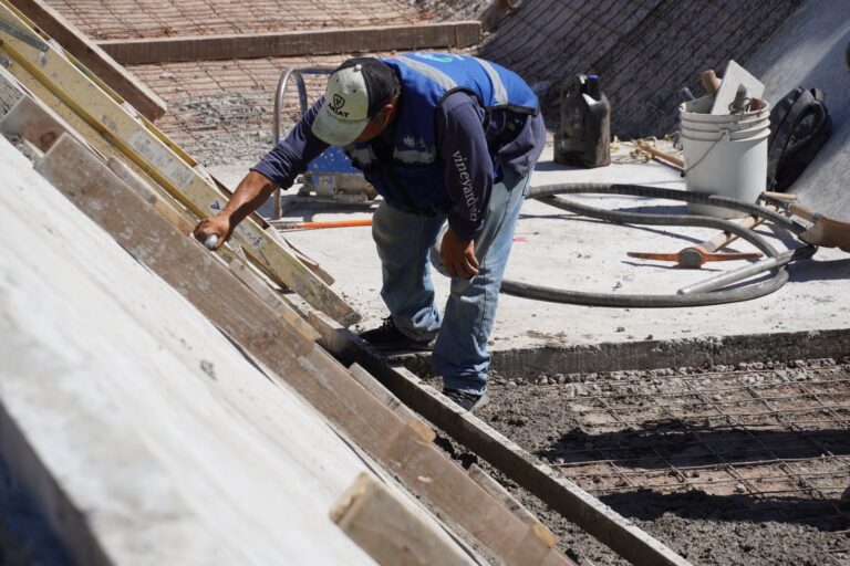 Construye Municipio segunda etapa de dren pluvial en la avenida Fuerza Aérea