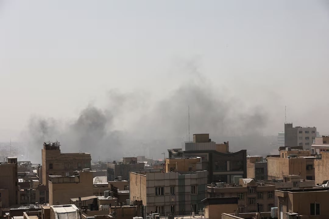 Más de 200 muertos en Irán tras ataques