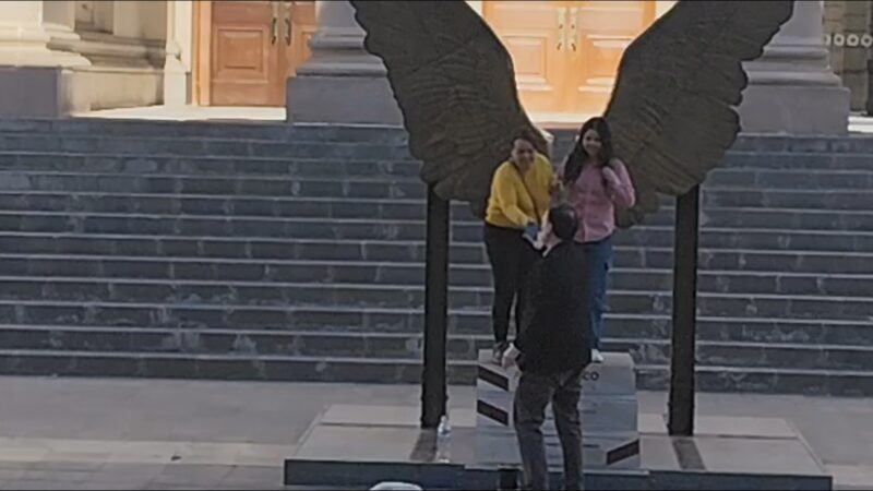 Piden ciudadanas a secretario las fotografíe