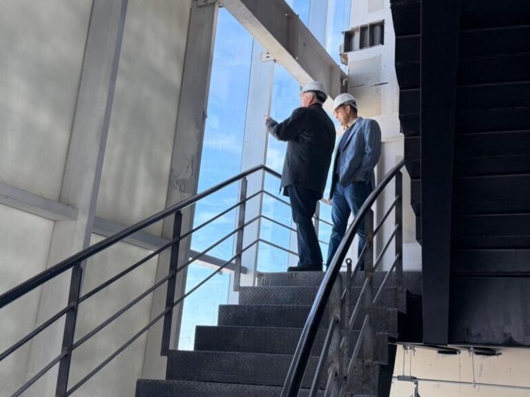 Revisan SSPE y Agencia Estatal de Desarrollo Energético avances de la Torre Centinela en Ciudad Juárez