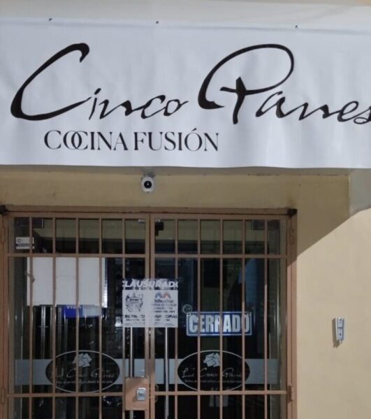 Abusa Gobernación de restaurantes y los clausura