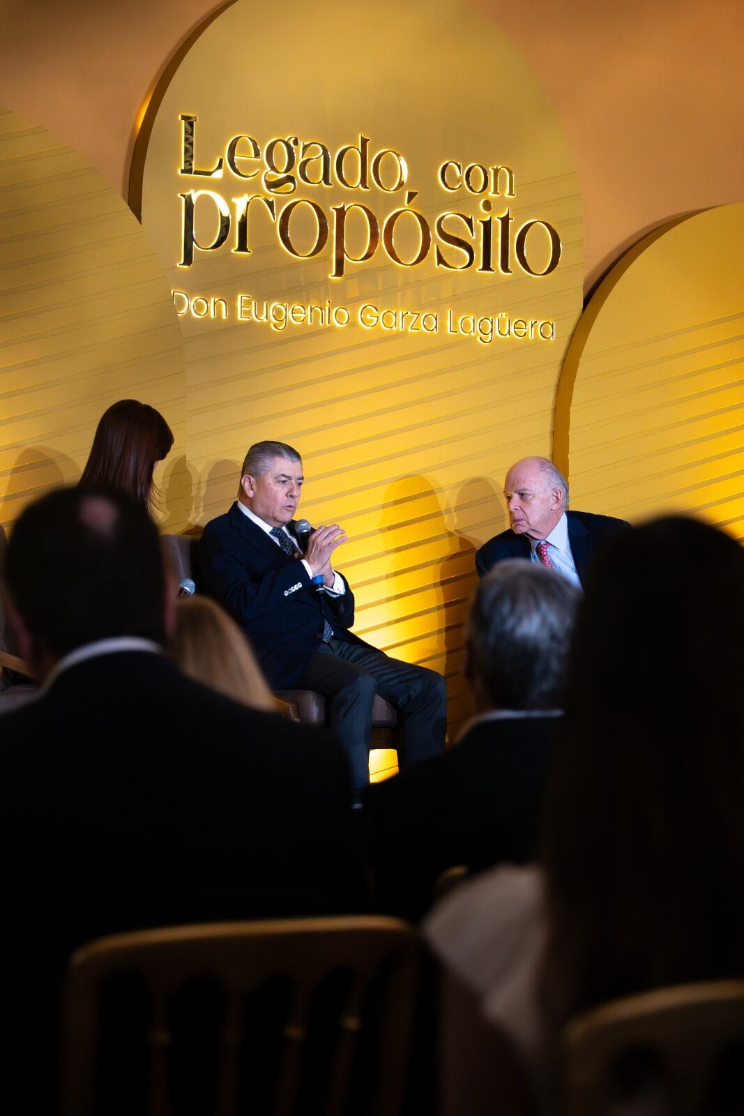 Presentan libro sobre vida y legado de Eugenio Garza Lagüera en Monterrey