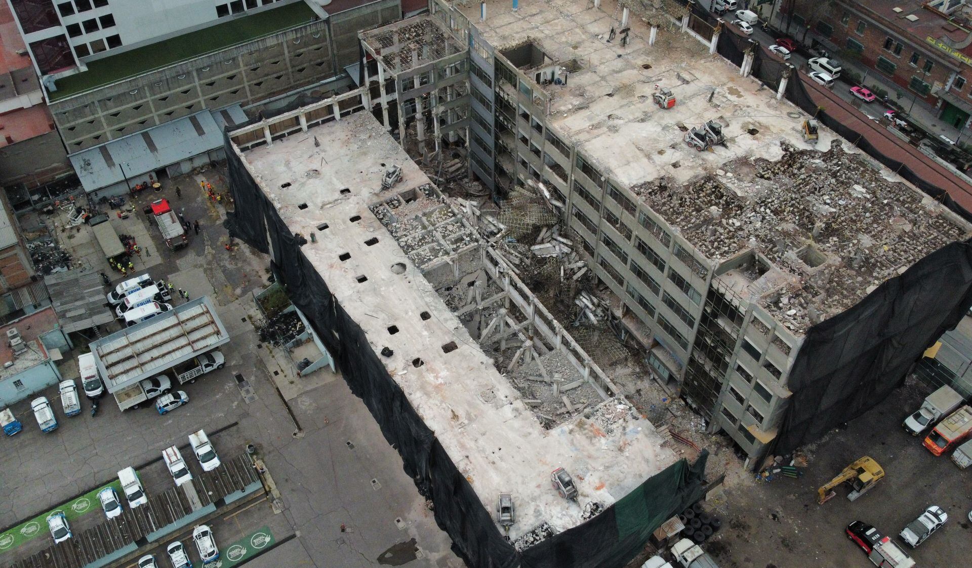 Trasladarán a sus lugares de origen a tres víctimas del derrumbe en San Antonio Abad