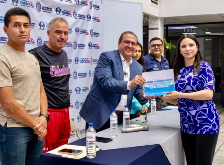 Realizan jornada de limpieza en el río Parral para mejorar entorno urbano