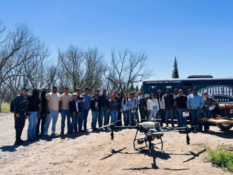 Estudiantes de UTCam fortalecen su formación con prácticas en tecnología agrícola