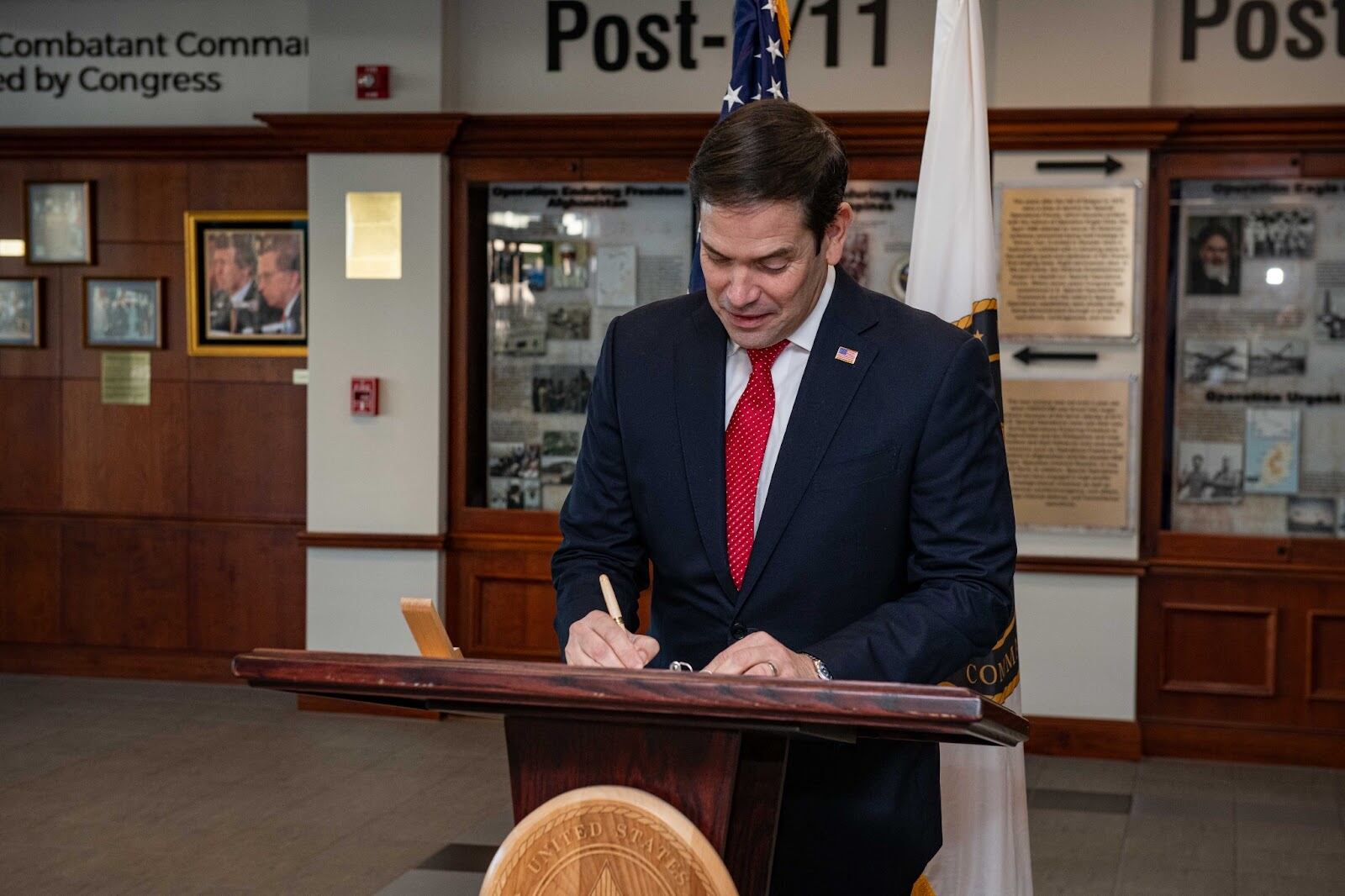 ¿Quién es Marco Rubio?