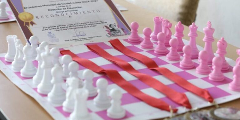 Realizan primer torneo de ajedrez 2026 por la medalla del Día Internacional de la Mujer