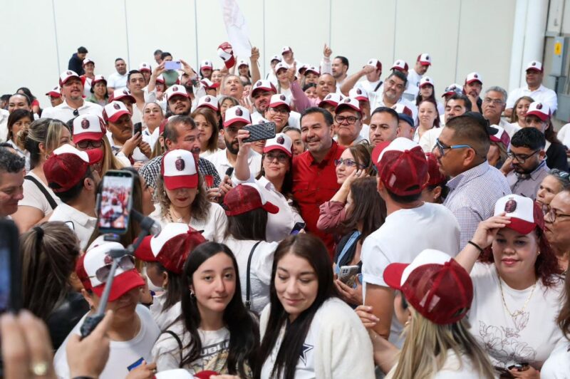 Noticias Chihuahua Pausa.MX Cruz Pérez Cuéllar amplía su presencia en la capital y toma ventaja en la ruta rumbo a 2027