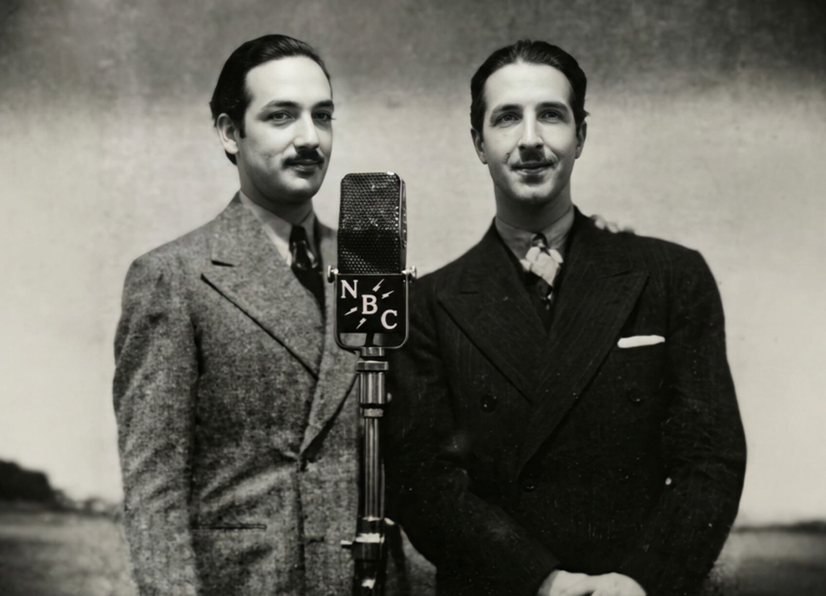The Mexican Caballeros: Jorge Negrete y Ramón Armengod.