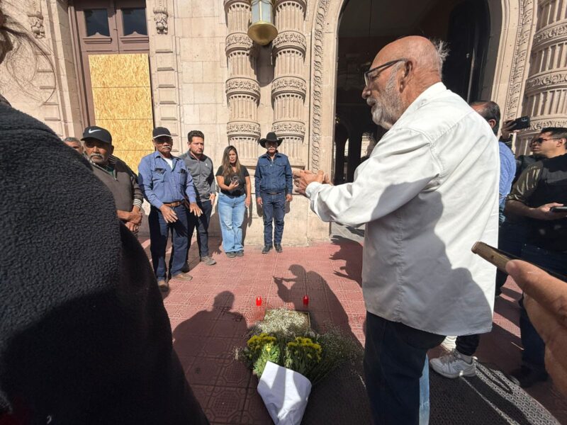 Limpia retén placa de Marisela; previo al 8M