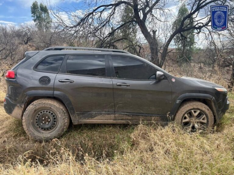 Aseguran vehículo con reporte de robo en Nonoava