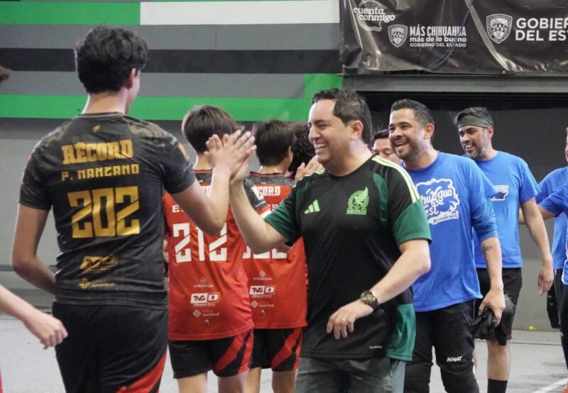 Noticias Chihuahua PAUSA.MX Concientizan a más de 3 mil en cuidado del agua durante torneos deportivos de Los Aguardianes Noticias Chihuahua Pausa.MX Concientizan a más de 3 mil en cuidado del agua durante torneos deportivos de Los Aguardianes