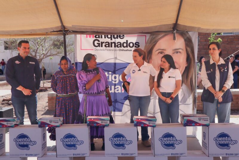 Noticias Chihuahua Pausa.MX Visita Manque Granados Ladrilleras Norte y entrega apoyos a familias de la comunidad rarámuri