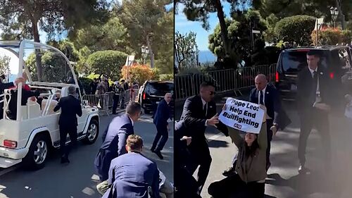 Arrestaron a activistas de PETA  por bloquear papamóvil en Mónaco