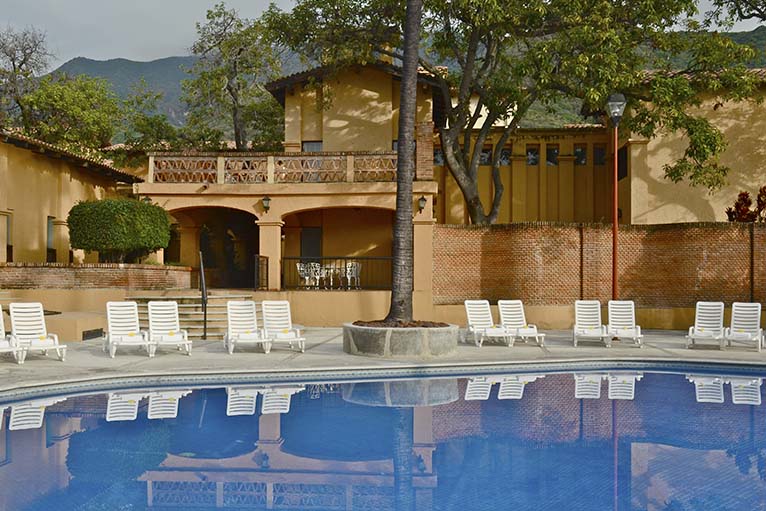 Hoteles de la UAG se certifican como hospitalidad de calidad