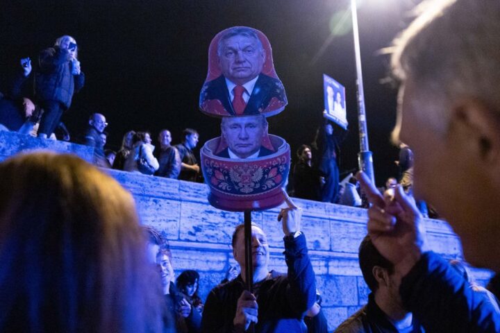 Péter Magyar, conservador y antiguo miembro de Fidesz, rompió con Orbán en 2024.