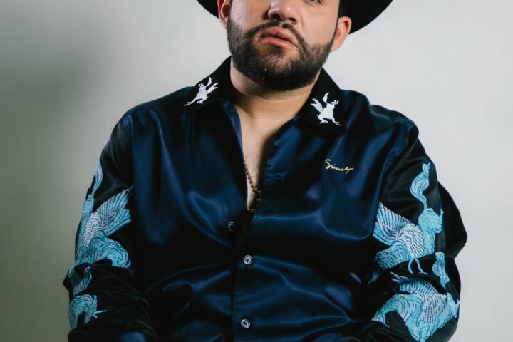 Luis R Conriquez, cantante.