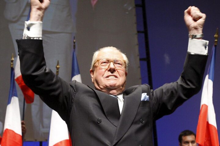 La 'prioridad nacional', la obsesión de Jean-Marie Le Pen que ahora quieren aplicar Vox y PP en Extremadura y Aragón