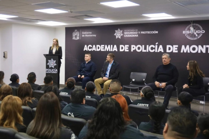 DIF Monterrey impulsa entrenamiento para emergencias infantiles