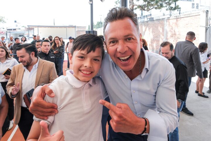 Jalisco implementa transporte gratuito para niñas y niños de educación básica