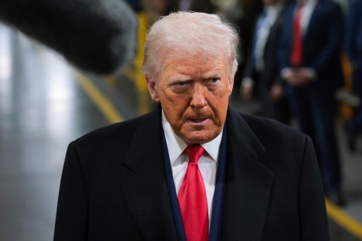 El asalto al buque iraní por parte de EEUU complica las negociaciones mientras el alto el fuego pactado entre Trump y Teherán se agota