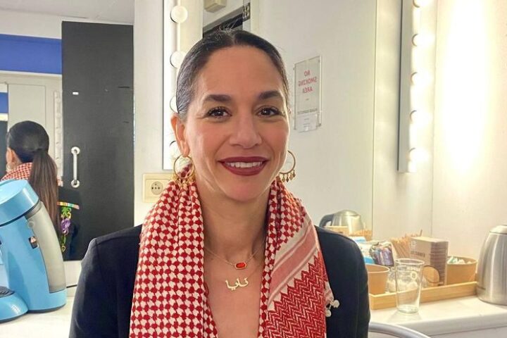 La abogada, profesora universitaria, autora y activista Noura Erekat, en Bruselas 