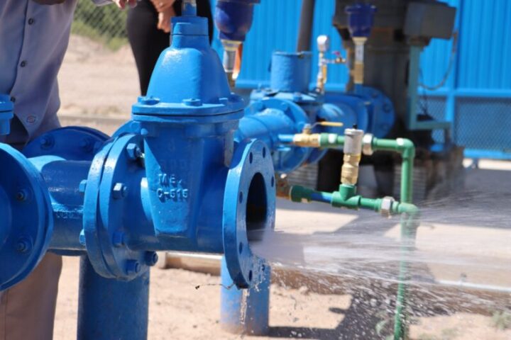 Crisis de agua por fallas eléctricas deja sin agua a miles en el norte