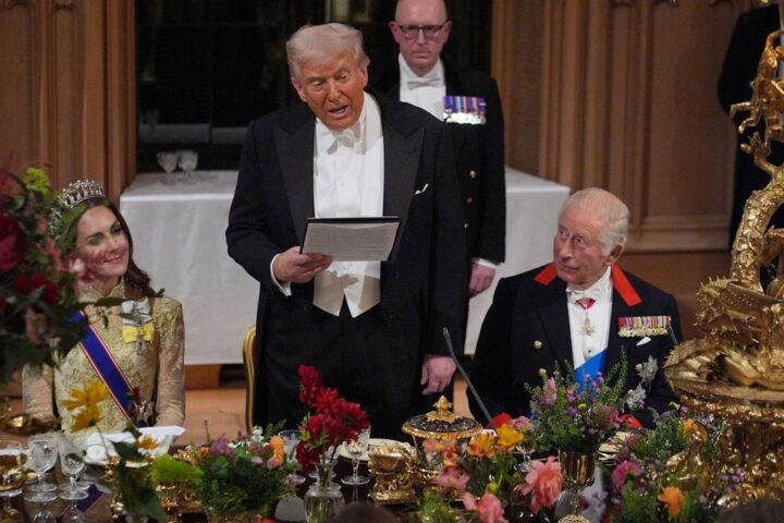 El presidente de Estados Unidos, Donald Trump, con Carlos III y la princesa de Gales durante el banquete en el castillo de Windsor, en septiembre de 2025..
