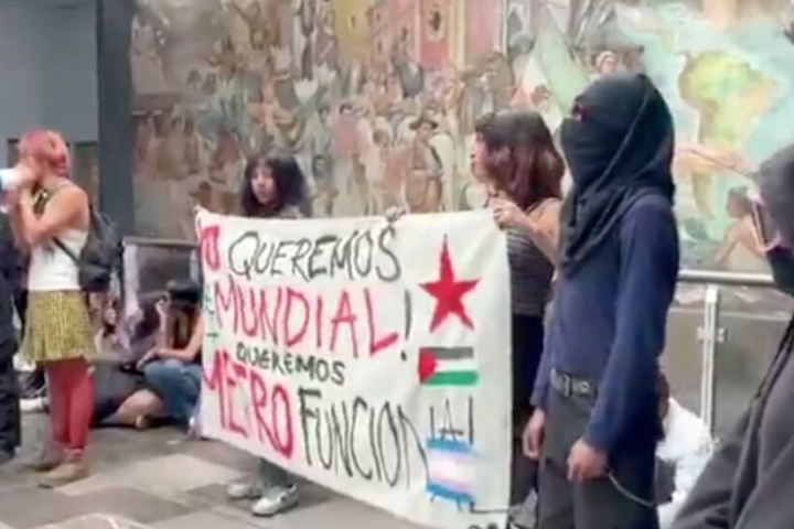 Protestan en estación Universidad del Metro CDMX por remodelación rumbo al Mundial 2026
