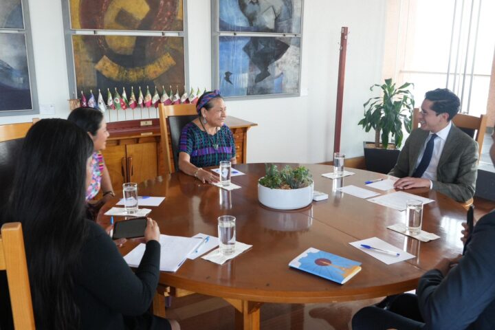 SRE nombra a Rigoberta Menchú alta consejera para los Derechos de las Mujeres y los Pueblos Indígenas