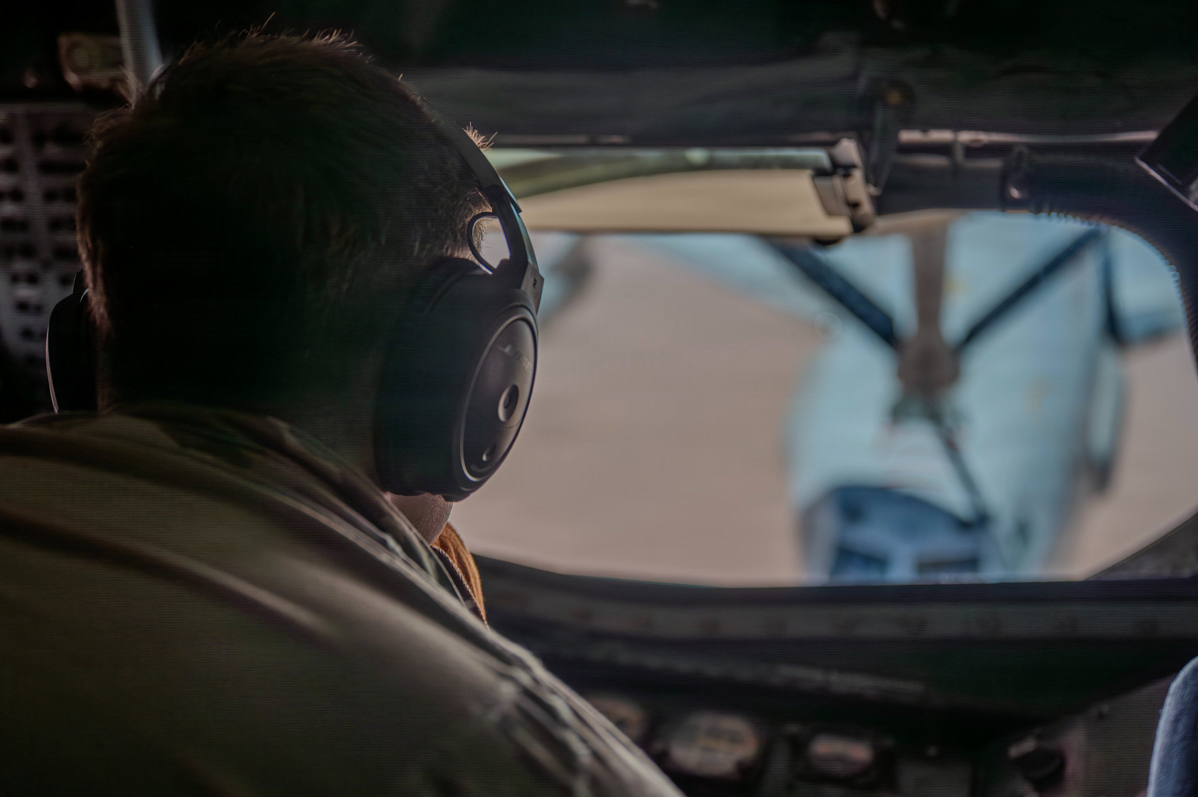 Centcom informa sobre reabastecimiento de combustible a avión.