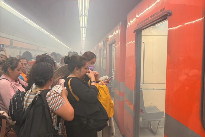 Colapsa línea 7 del Metro en CDMX