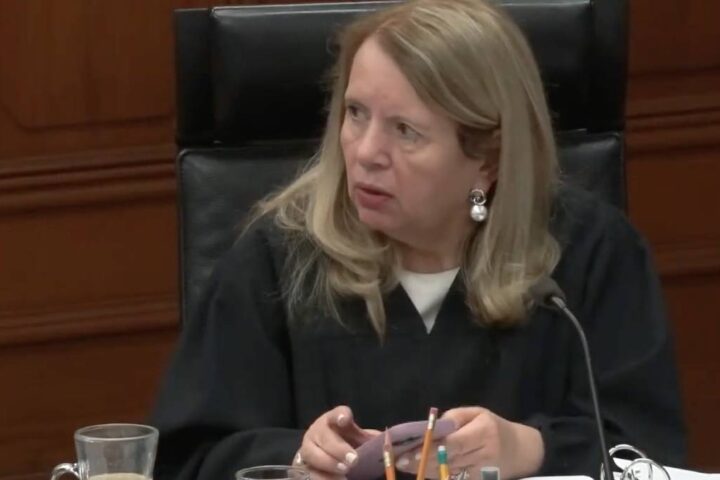 Incómodo momento de Loretta Ortiz en sesión de la SCJN