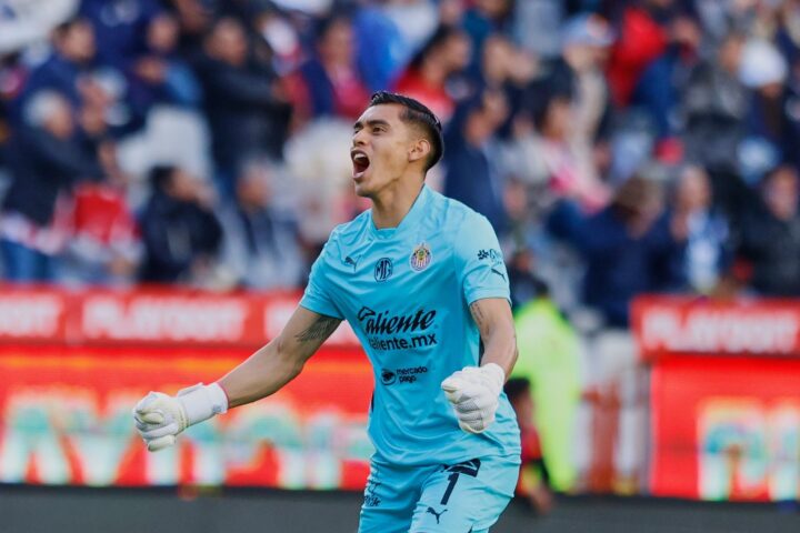 Tala Rangel con Chivas.