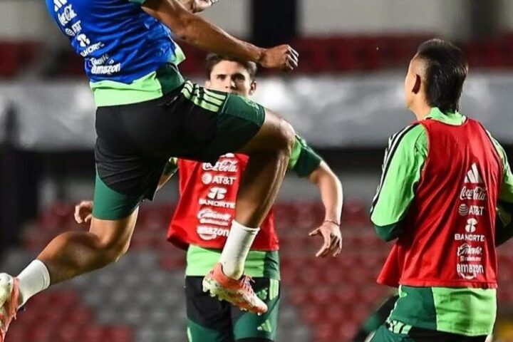 “Memote” Martínez ofrece un perfil físico del que carece el resto de los atacantes mexicanos