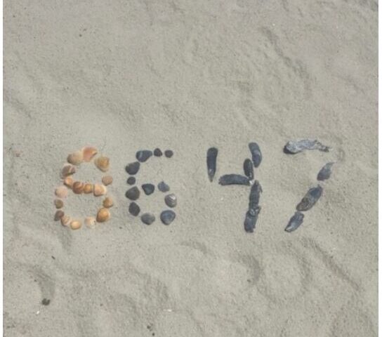 James Comey publica mensaje en IG