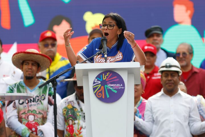 Delcy Rodríguez promete el mejor salario de América Latina para 2030 en Venezuela