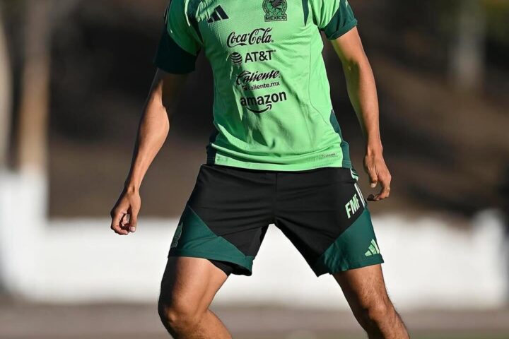 “Memote” Martínez ofrece un perfil físico del que carece el resto de los atacantes mexicanos