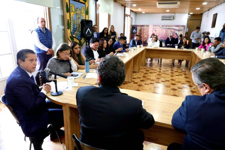 Giovani Gutiérrez participa en reunión clave con Tribunal Administrativo de CDMX.