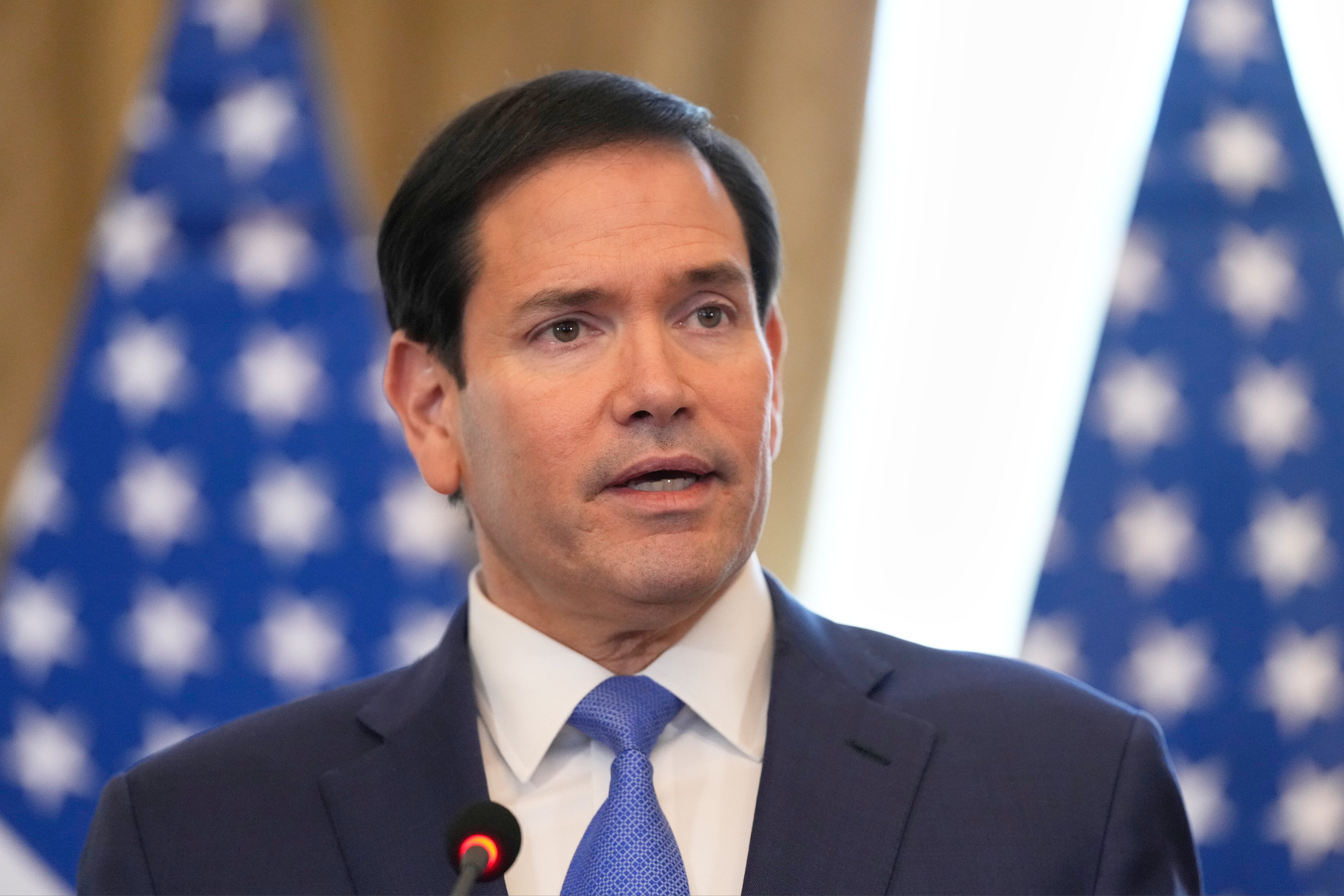 Rubio presiona a Irán por ciudadanos estadounidenses detenidos