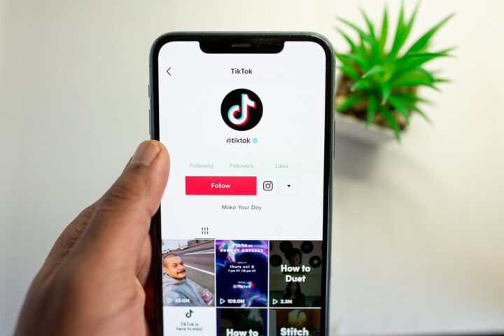TikTok logo