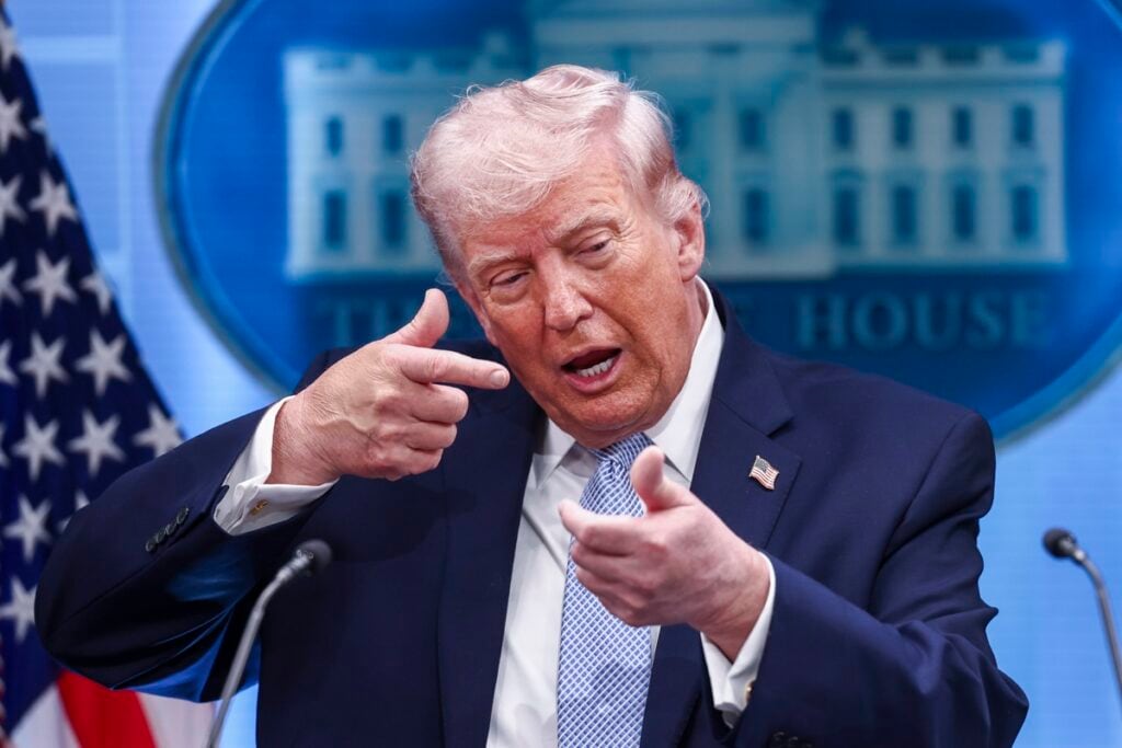 Donald Trump advierte que Irán 'puede ser aniquilado en una sola noche'