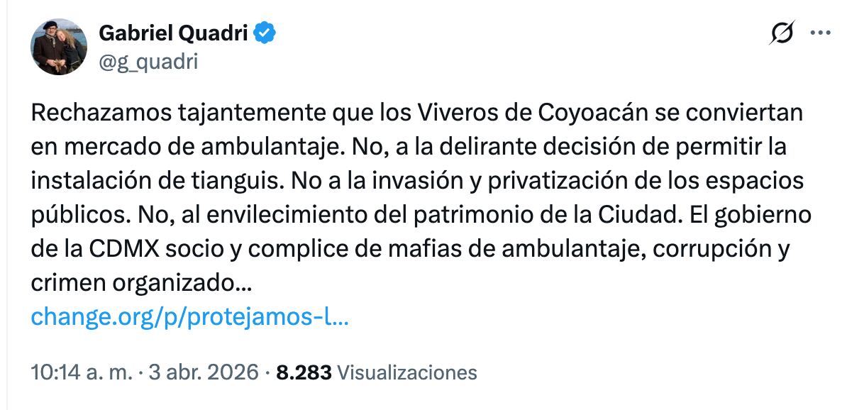 Gabriel Quadri protesta ante el tianguis sabatino en Viveros de Coyoacán