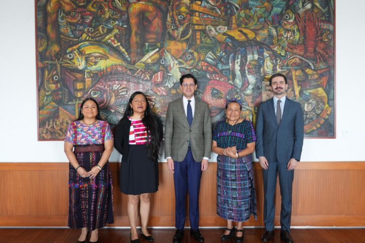 SRE nombra a Rigoberta Menchú alta consejera para los Derechos de las Mujeres y los Pueblos Indígenas